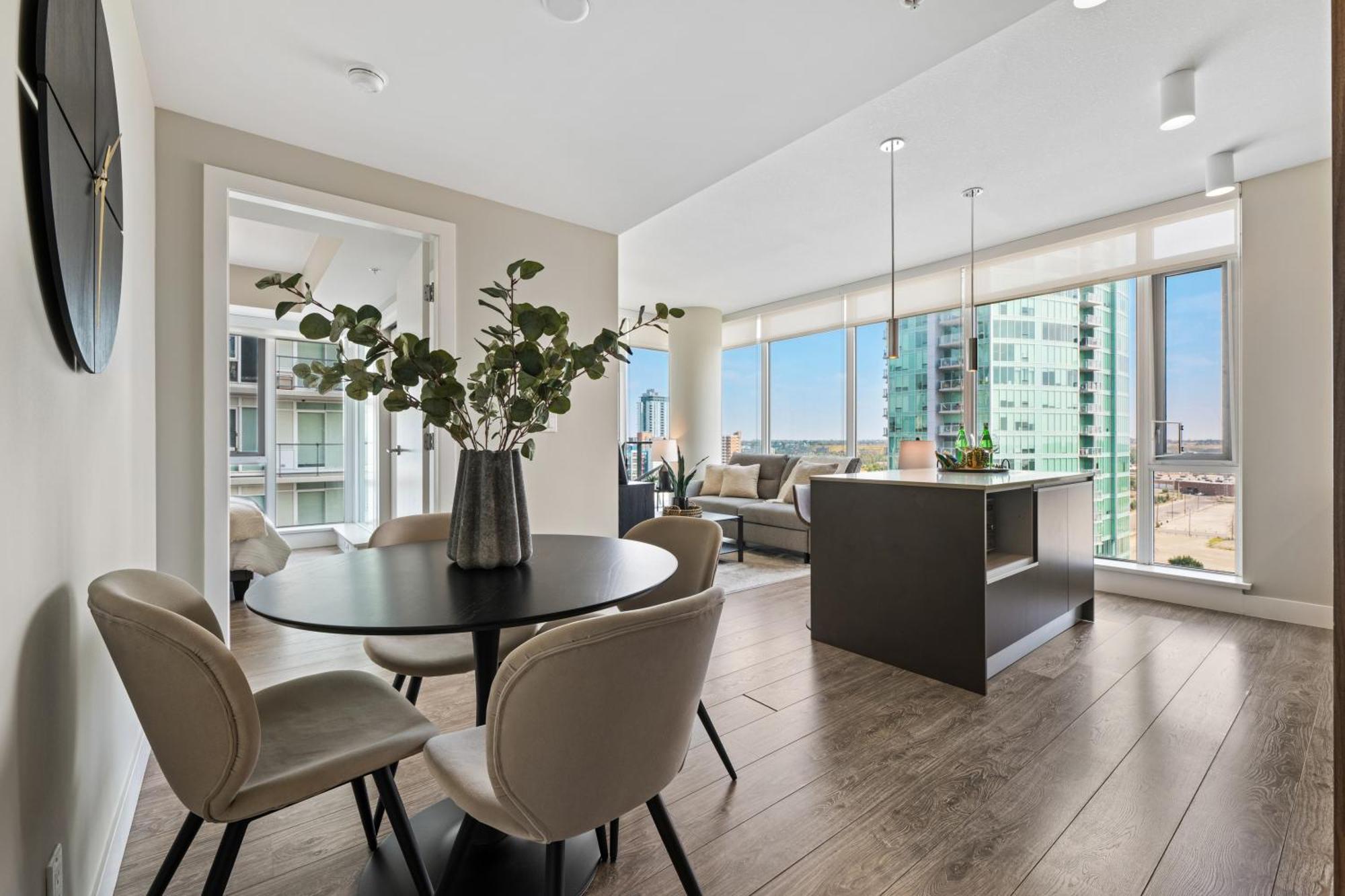 Modern Suite Calgary Downtown 5 Min Walk Stampede Екстер'єр фото