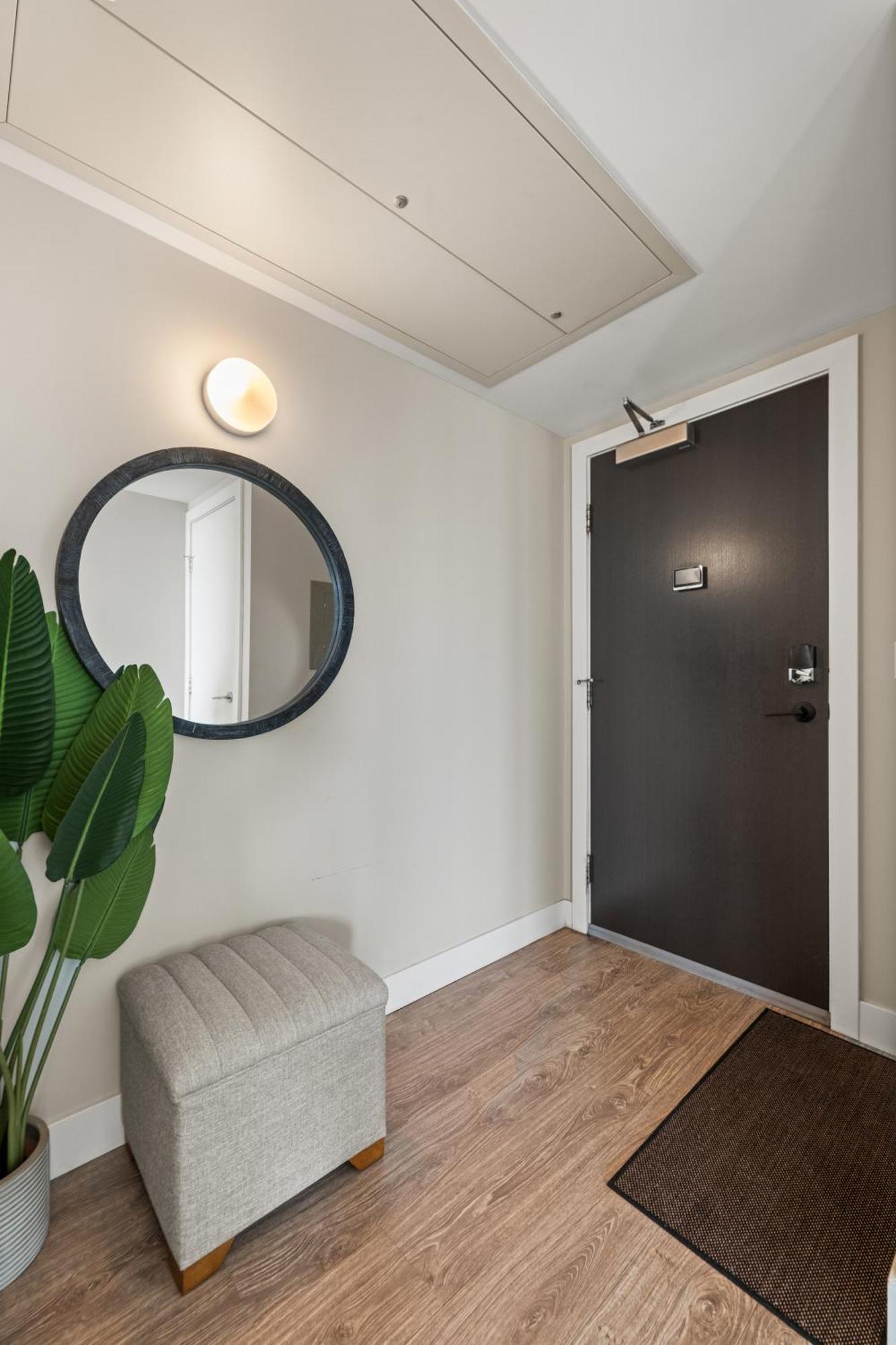 Modern Suite Calgary Downtown 5 Min Walk Stampede Екстер'єр фото