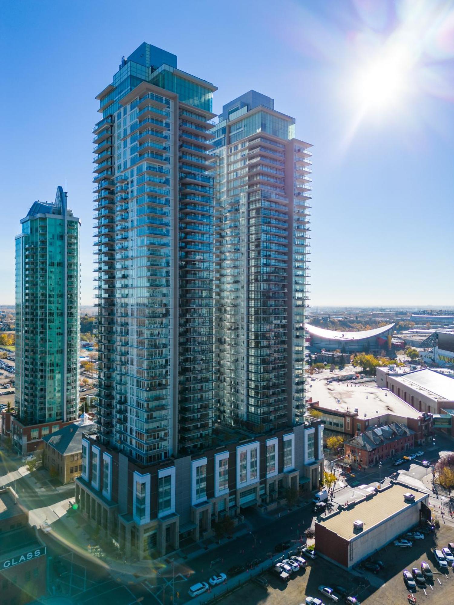 Modern Suite Calgary Downtown 5 Min Walk Stampede Екстер'єр фото