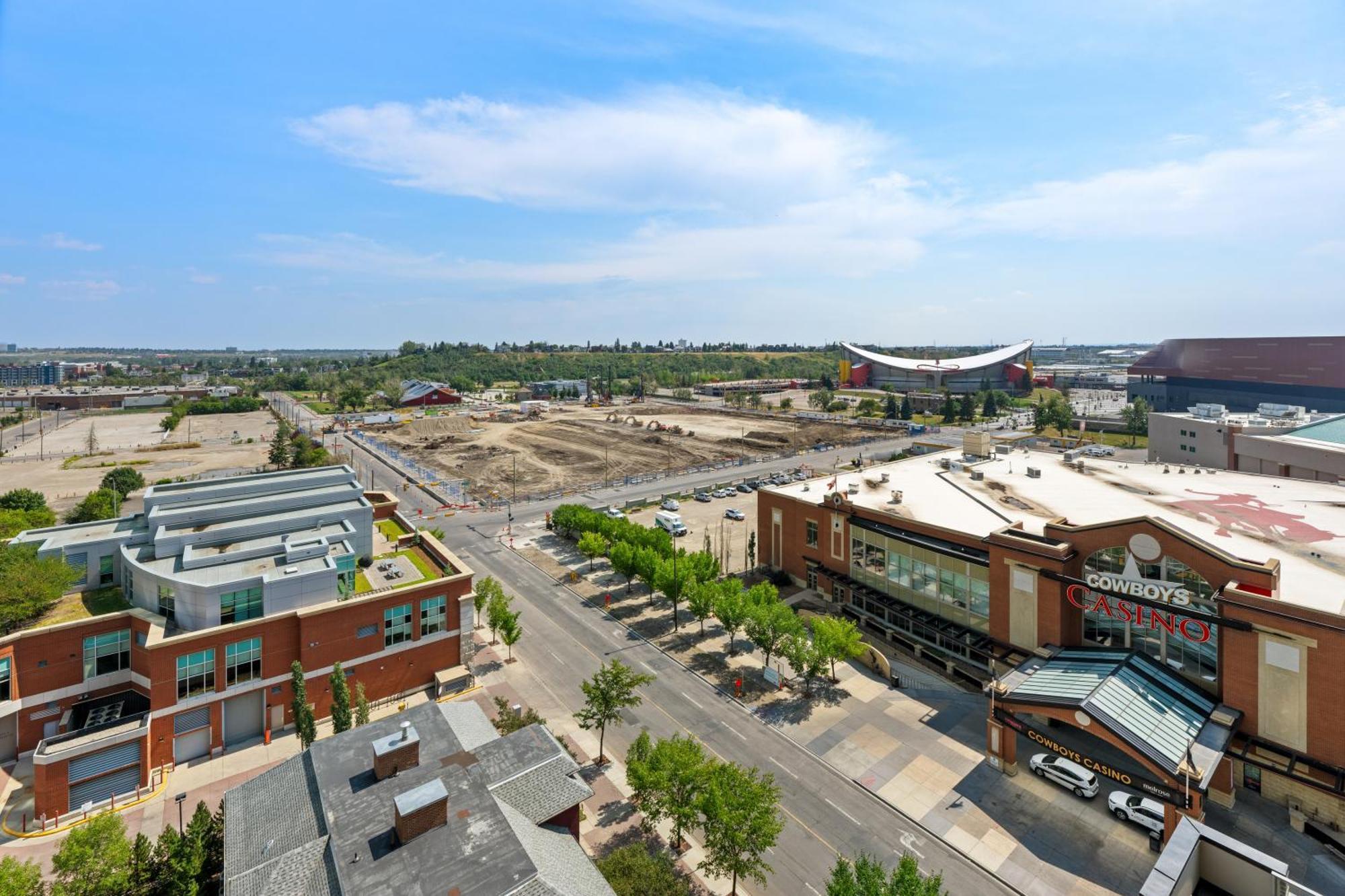Modern Suite Calgary Downtown 5 Min Walk Stampede Екстер'єр фото